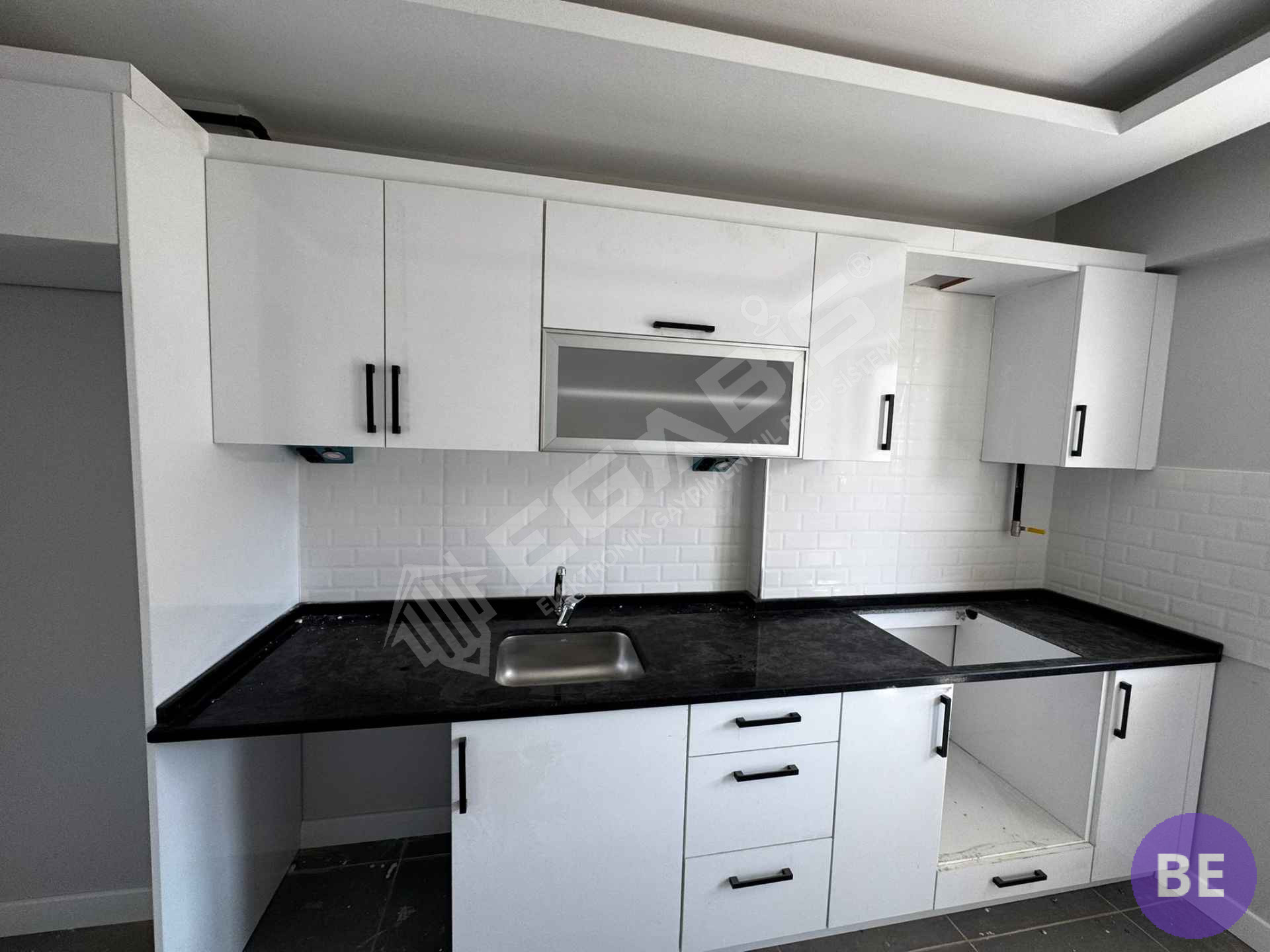 KURTULUŞ MAHALLESİNDE SATILIK 2+1 DAİRE - 10