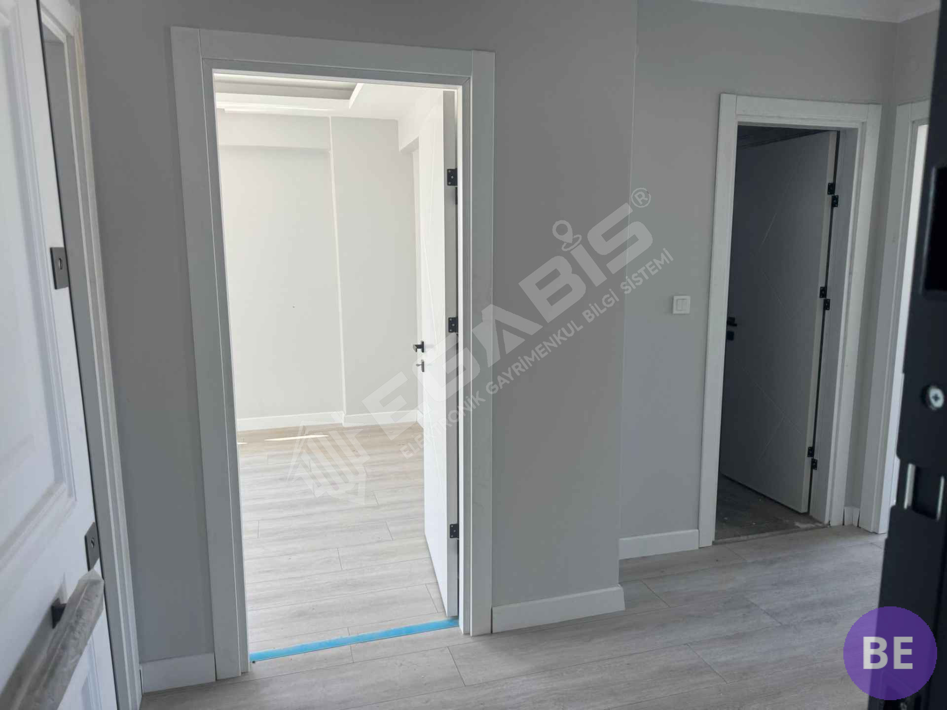 KURTULUŞ MAHALLESİNDE SATILIK 2+1 DAİRE - 11