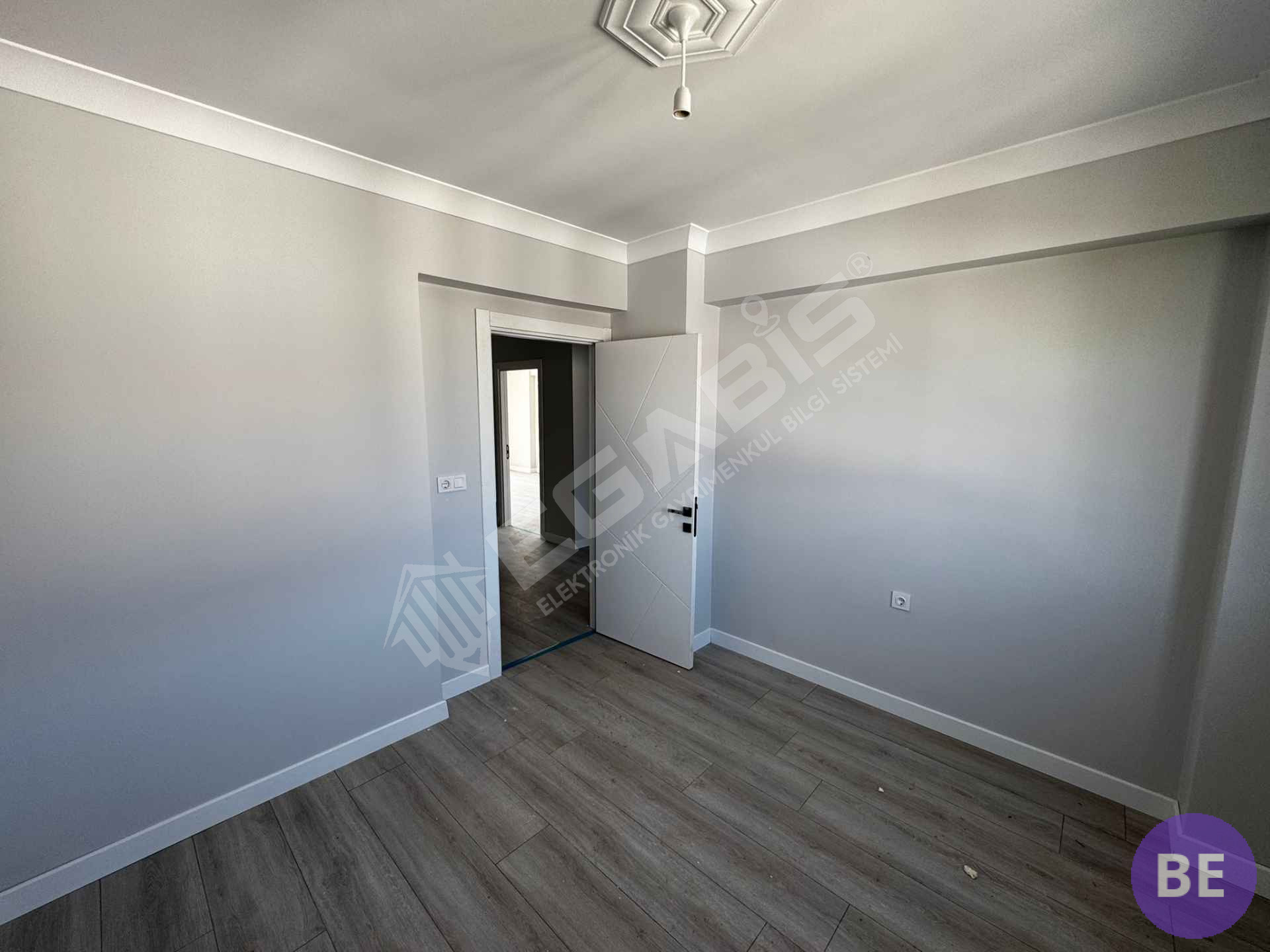 KURTULUŞ MAHALLESİNDE SATILIK 2+1 DAİRE - 17