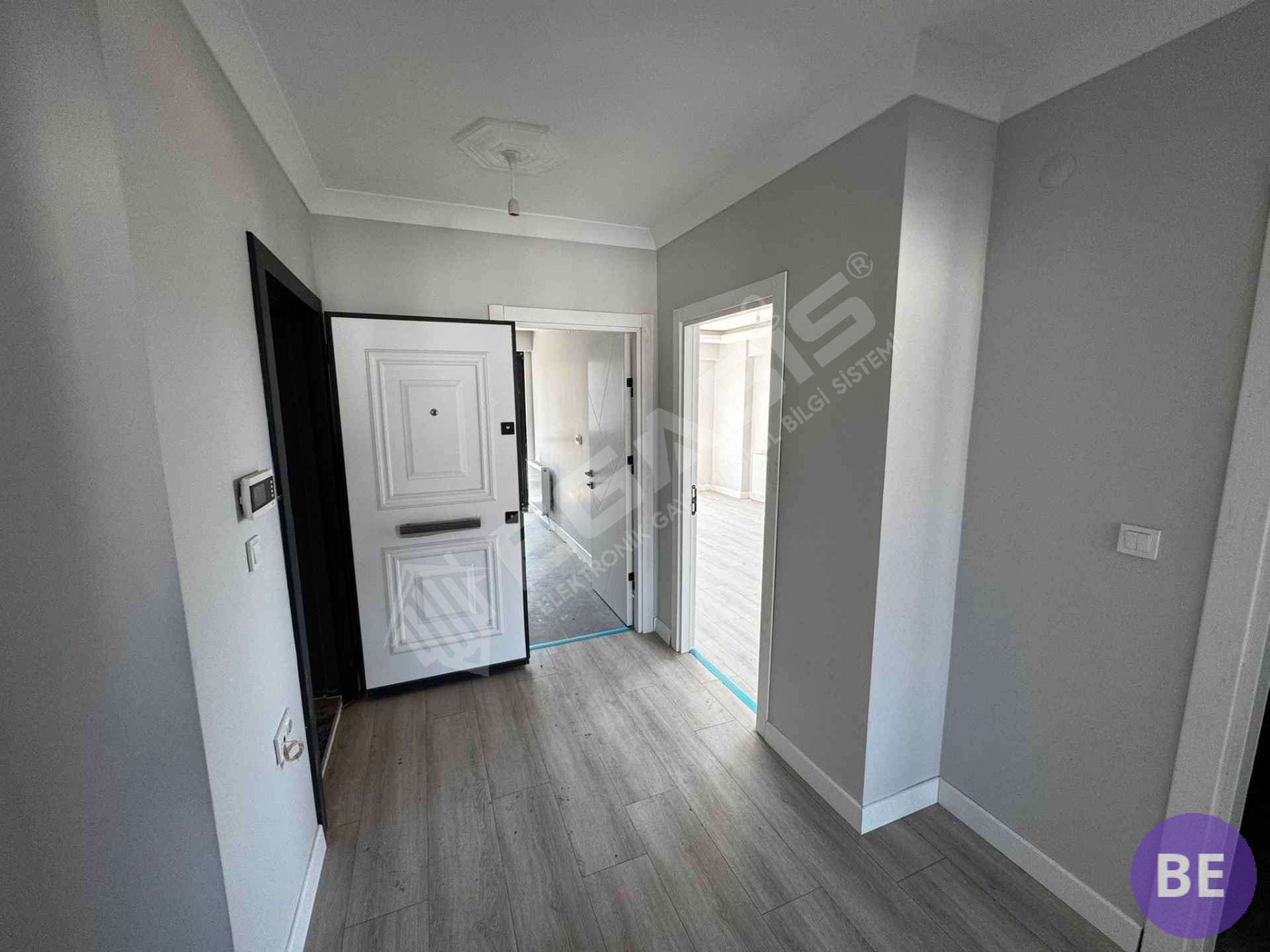 KURTULUŞ MAHALLESİNDE SATILIK 2+1 DAİRE - 18