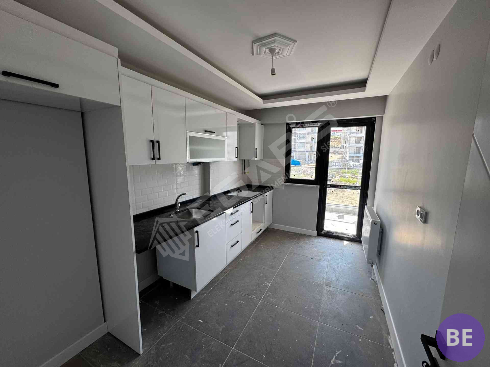 KURTULUŞ MAHALLESİNDE SATILIK 2+1 DAİRE - 21