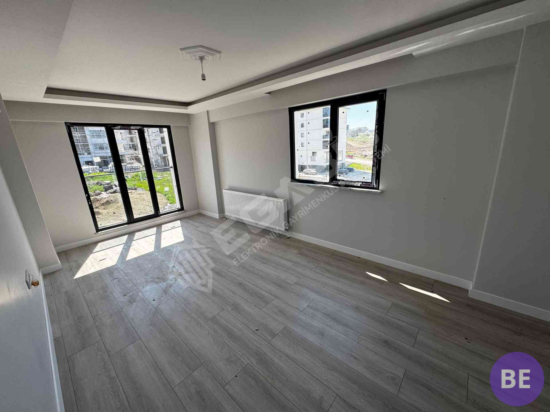 KURTULUŞ MAHALLESİNDE SATILIK 2+1 DAİRE - 23