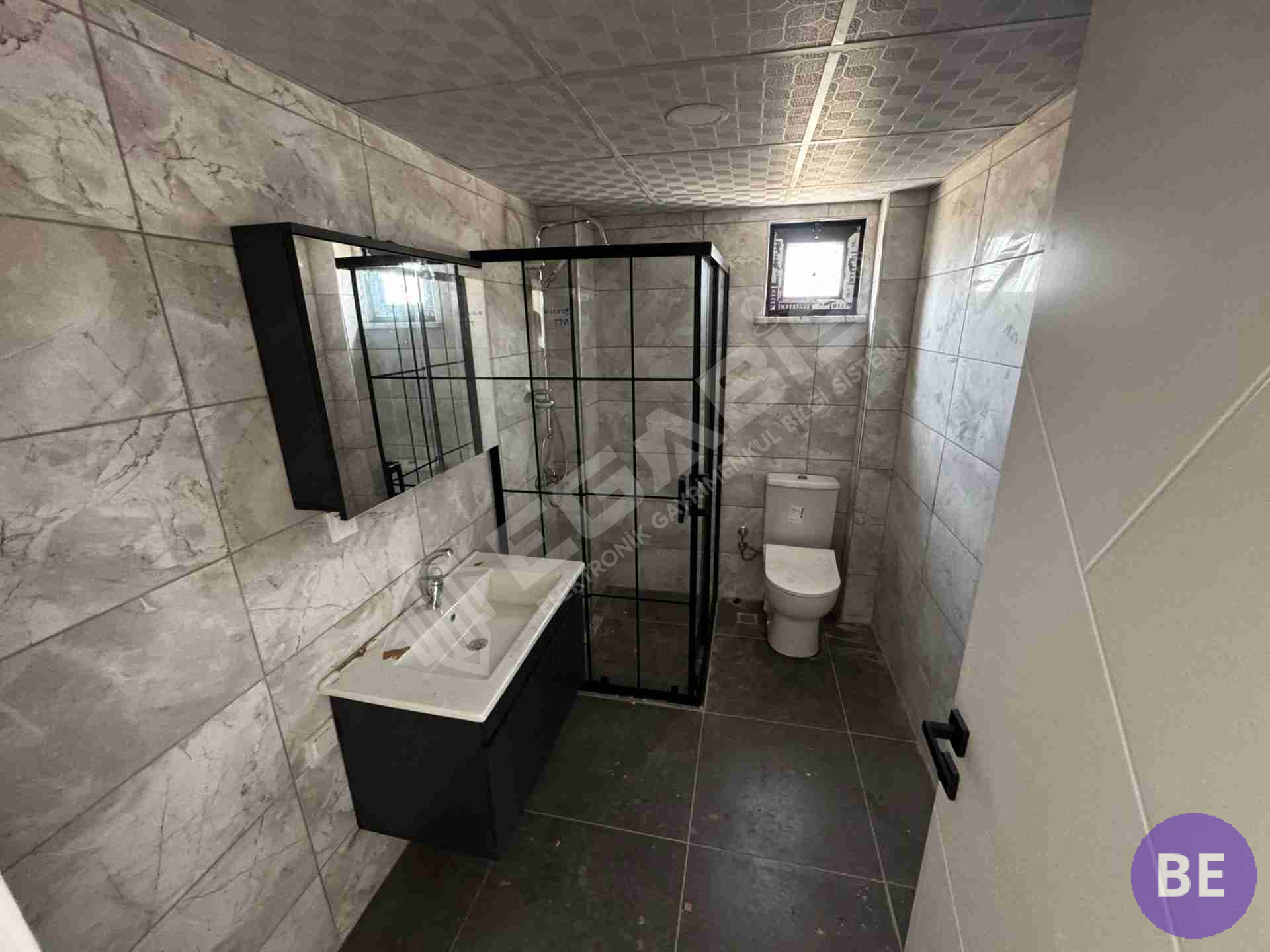 KURTULUŞ MAHALLESİNDE SATILIK 2+1 DAİRE - 36