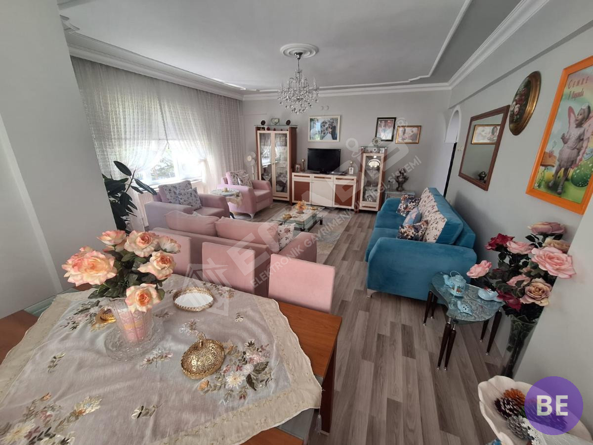 BULURUZDAN KIRKLARELİ MERKEZ İSTASYON MAHALLESİ SATILIK 3+1 DAİRE