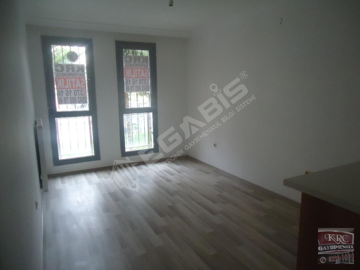 KRC'DEN KARAAĞAÇ TOKİLERDE SATILIK FULL YAPILI 2+1 DAİRE - 6