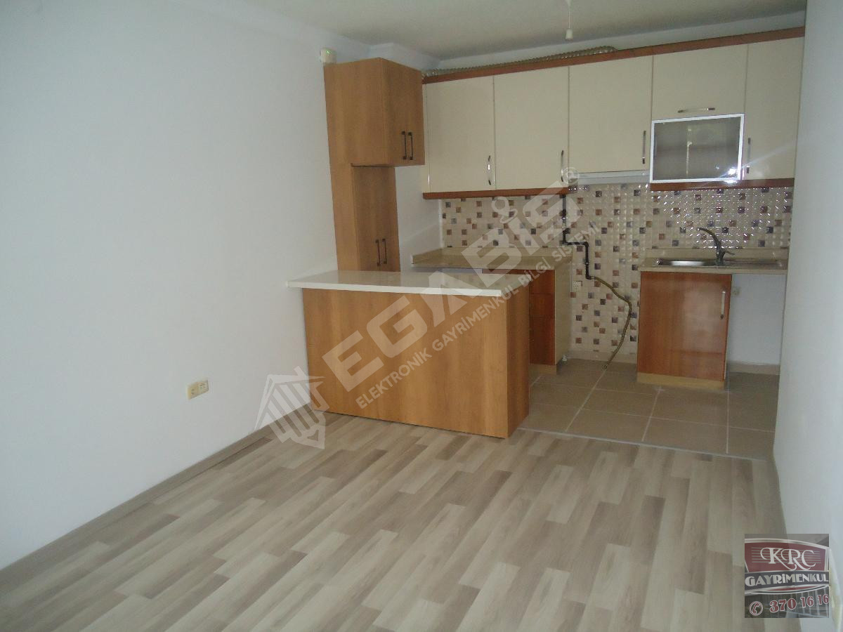 KRC'DEN KARAAĞAÇ TOKİLERDE SATILIK FULL YAPILI 2+1 DAİRE - 7