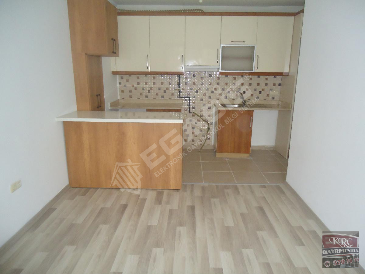 KRC'DEN KARAAĞAÇ TOKİLERDE SATILIK FULL YAPILI 2+1 DAİRE