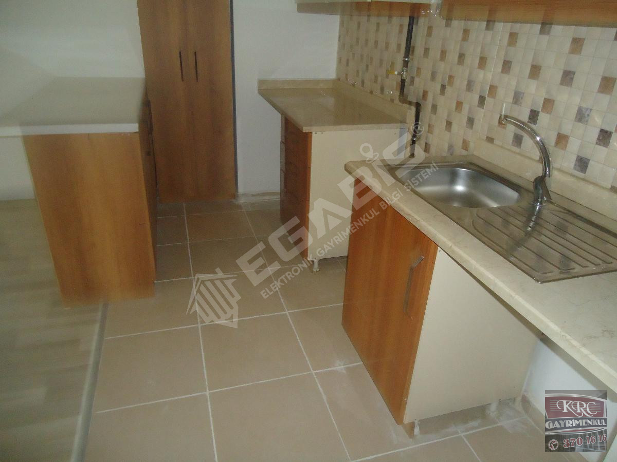 KRC'DEN KARAAĞAÇ TOKİLERDE SATILIK FULL YAPILI 2+1 DAİRE - 12