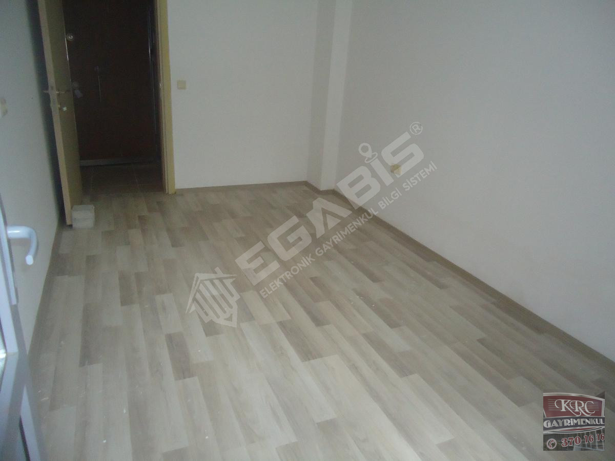 KRC'DEN KARAAĞAÇ TOKİLERDE SATILIK FULL YAPILI 2+1 DAİRE - 16