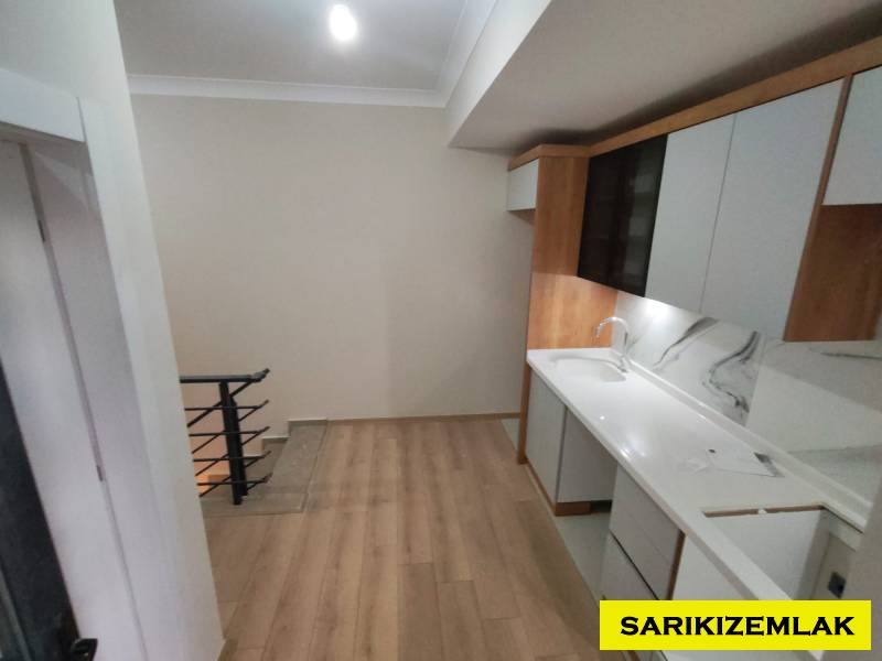 Edremit Turhanbey Mah`da2+1  Daire. - 17