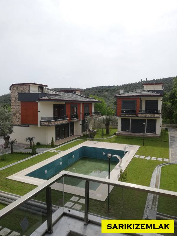 Edremit Güre Mah`da3+1  Villa. - 9