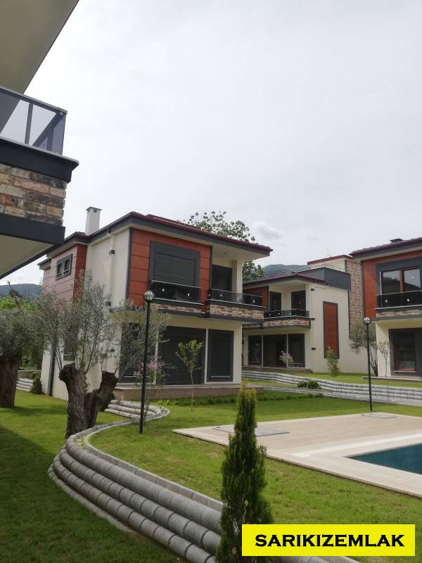 Edremit Güre Mah`da3+1  Villa. - 13