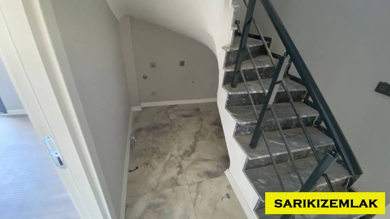 Edremit Altınoluk Mah`da4+1  Daire. - 10