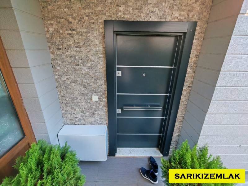 Edremit Güre Mah`da3+1  Villa.