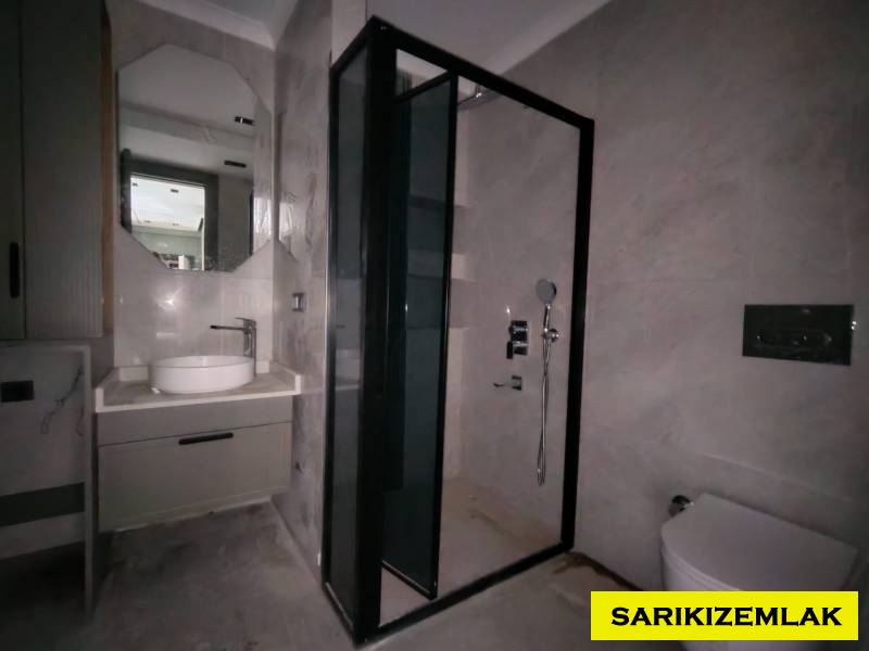 Edremit Cumhuriyet Mah`da3+1  Daire.