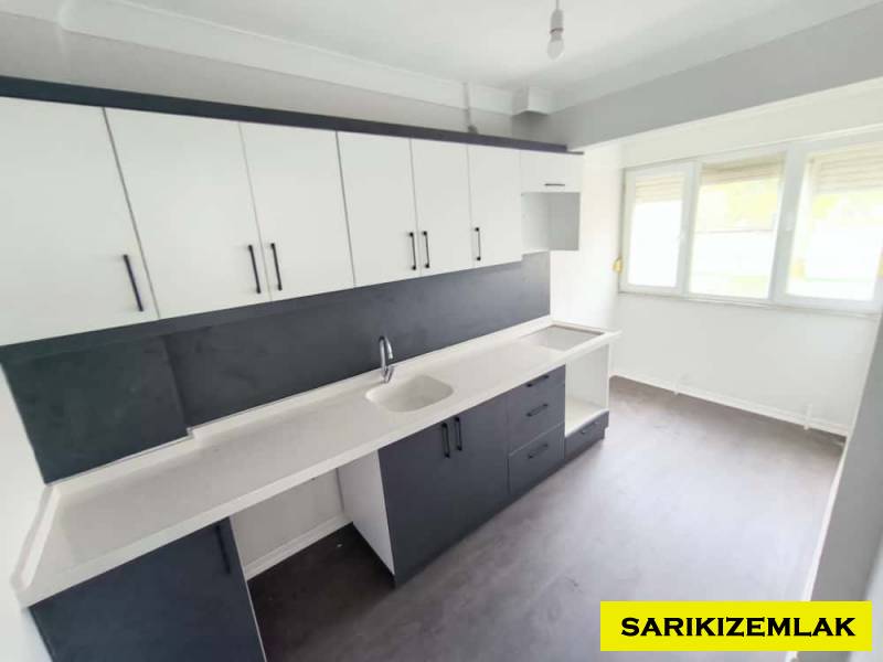 Edremit Akçay Mah`da2+1  Daire.