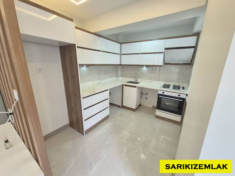 Edremit İkizçay Mah`da2+1  Daire.