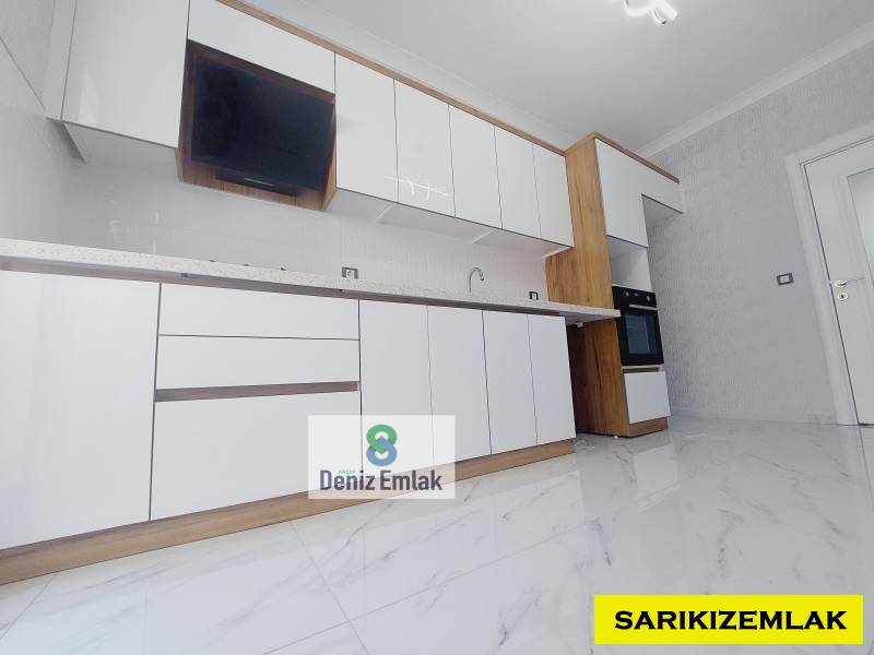 Edremit Akçay Mah`da2+1  Daire. - 4