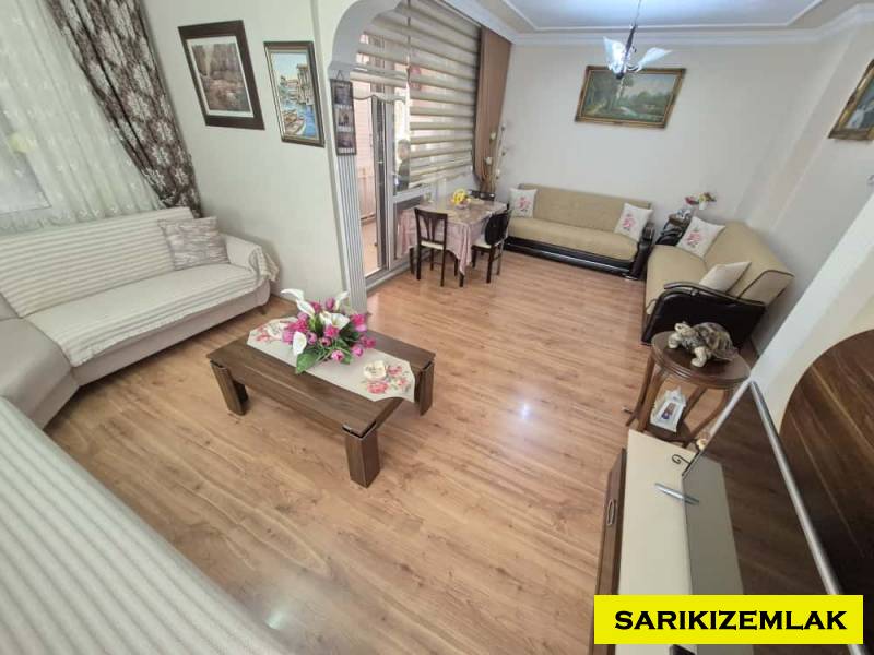 Edremit Akçay Mah`da2+1  Daire.