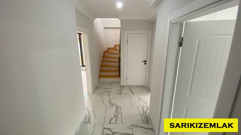 Edremit Akçay Mah`da2+1  Daire. - 27