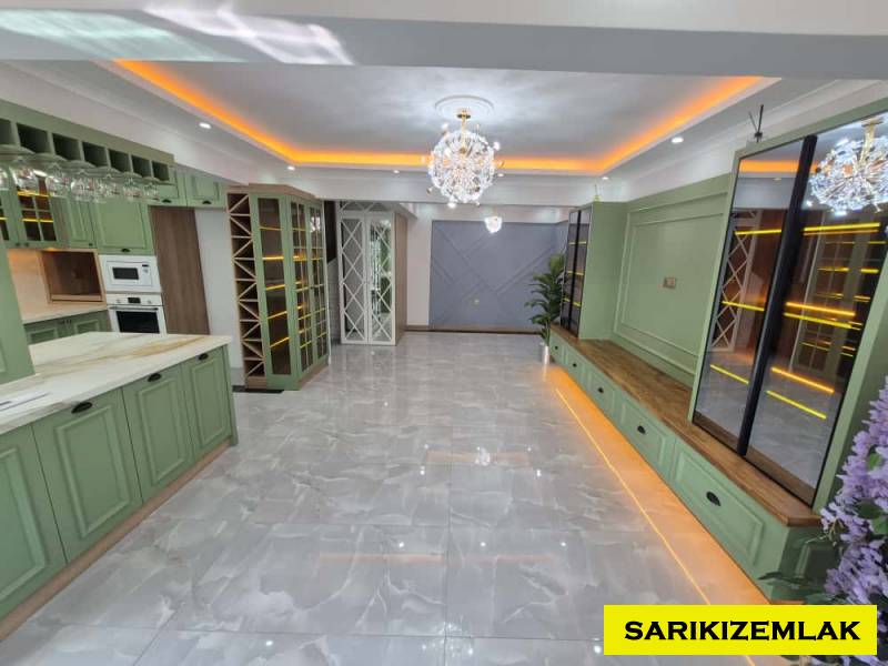 Edremit Akçay Mah`da5+1  Villa. - 2