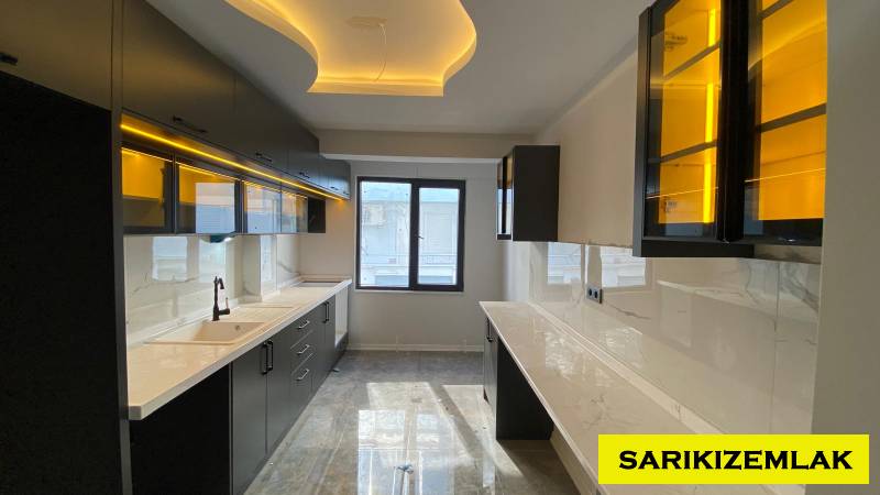 Edremit Akçay Mah`da3+1  Daire.