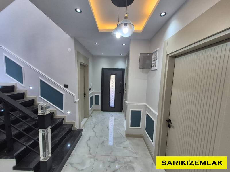 Edremit Zeytinli Mah`da4+1  Villa.