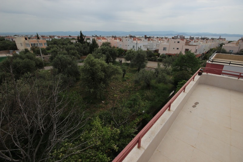 Edremit Güre Cumhuriyet Mah`da3+1  Villa. - 3