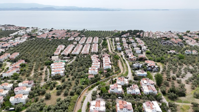 Edremit Güre Cumhuriyet Mah`da3+1  Villa. - 9