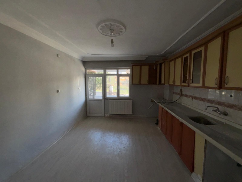 Edremit Eroğlan Mah`da2+1  Daire. - 14