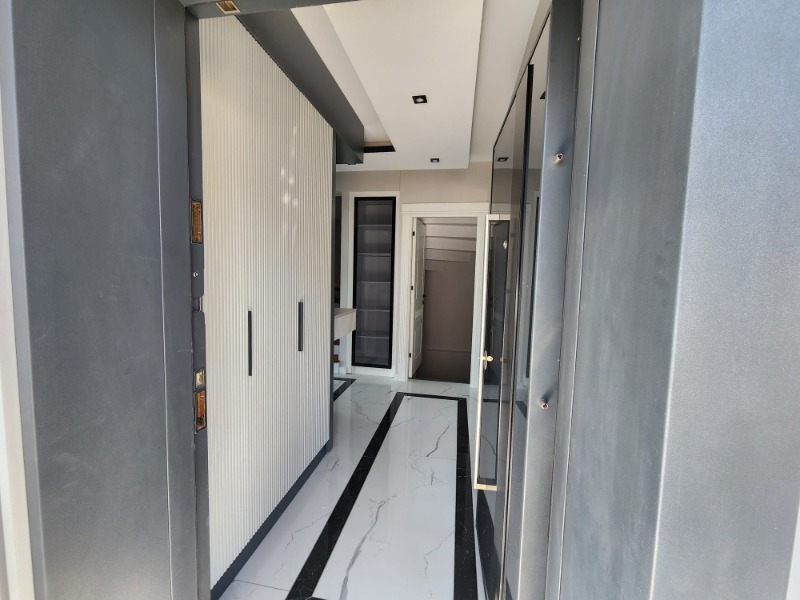 Merkez Güzelyalı Mah (Güzelyalı Köyü)`da5+1  Villa.