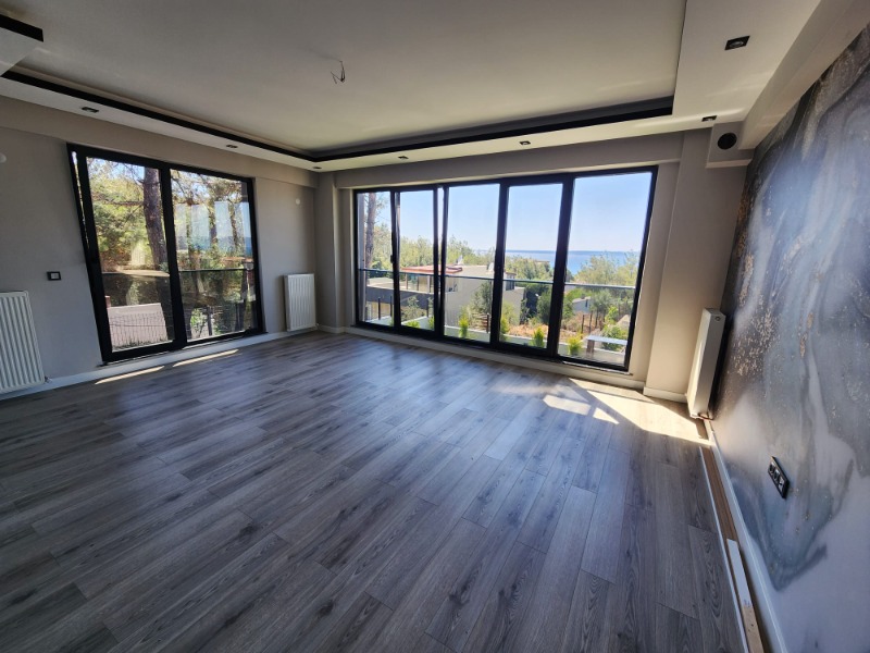 Merkez Güzelyalı Mah (Güzelyalı Köyü)`da5+1  Villa. - 3