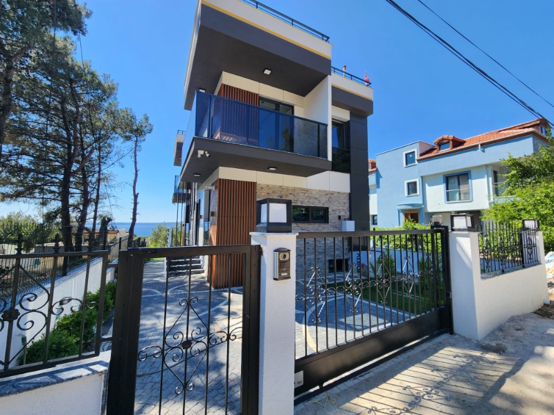 Merkez Güzelyalı Mah (Güzelyalı Köyü)`da5+1  Villa. - 26