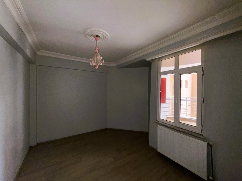 Edremit Atatürk Mah`da3+1  Daire. - 9