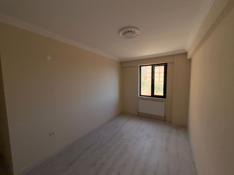 Edremit Atatürk Mah`da2+1  Daire.