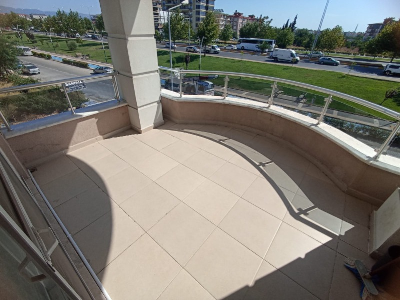 Edremit Hamidiye Mah`da3+1  Daire. - 3