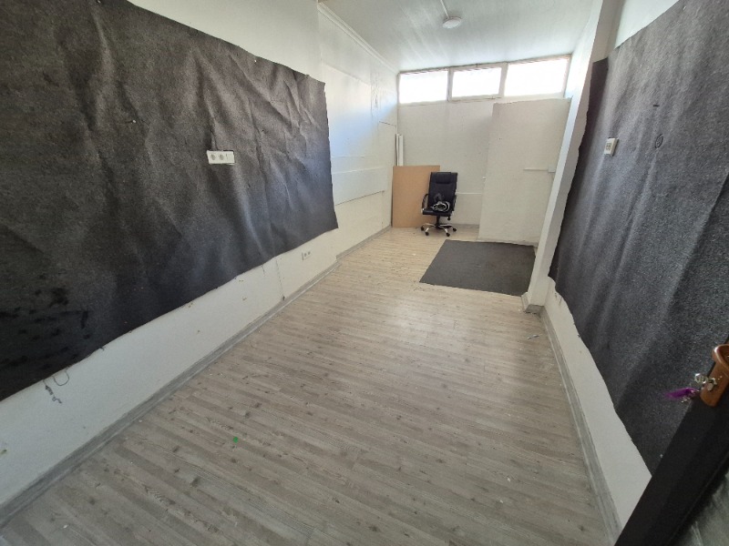 Edremit Akçay Mah`daBüro & Ofis. - 2