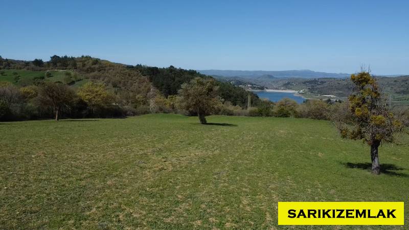 Ayvacık Kısacık Köyü`daTarla. - 11