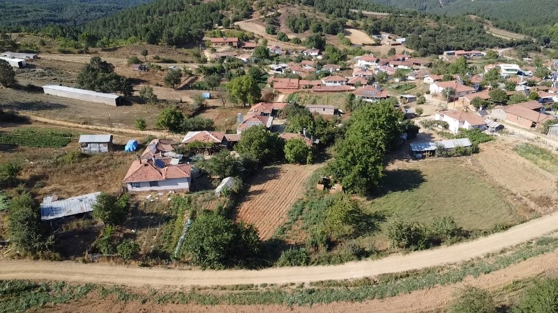 Yenice Sazak Köyü`daTicari + Konut. - 9