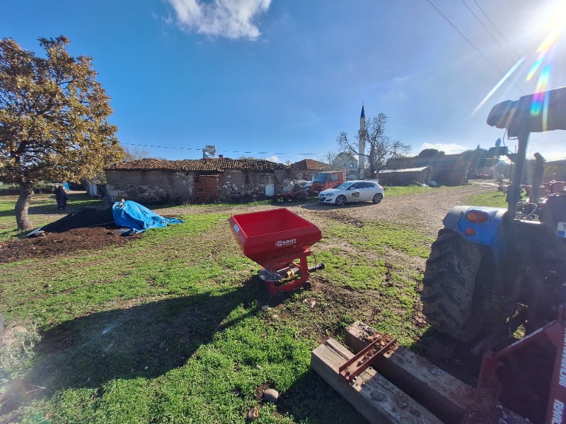 Ezine Hacı Hüseyinler Mah (Yenioba Köyü)`daVilla.